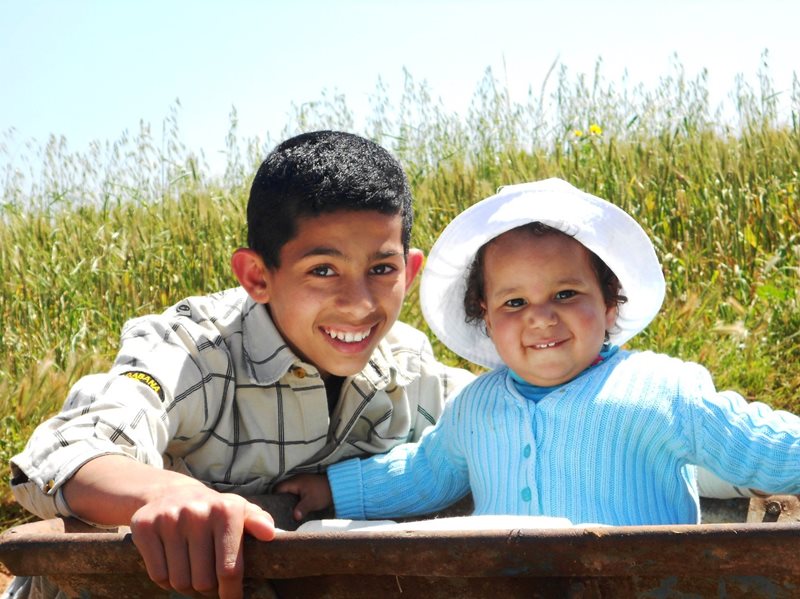 At SOS Children's Villages grow up with their brothers and sisters in an SOS family (photo: SOS archives).