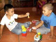 Happy children at the community centre (photo: V. Carballo)
