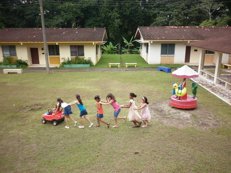 Children in our care grow up with their brothers and sisters in a secure environment (photo: S. Cesar).