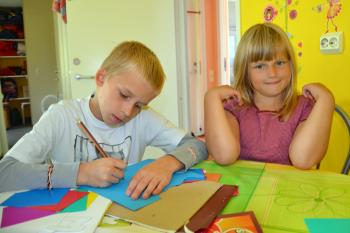 Children grow up with their brothers and sisters in an SOS family (photo:M.MÃ¤gi).
