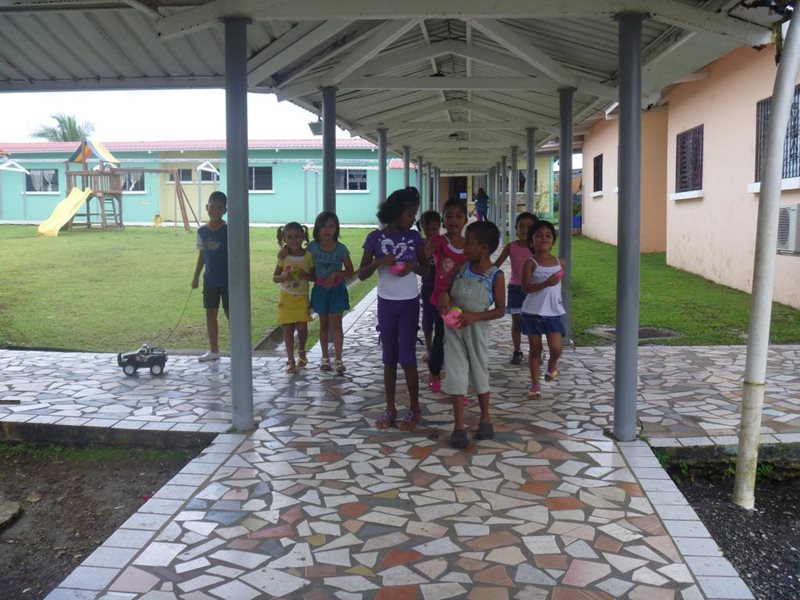 Children have the chance to grow up in loving homes and go to school (photo: I. Molinar)