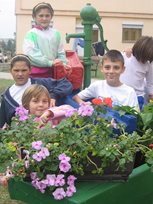 Children from SOS Children's Village in Skopje (photo: SOS archives).