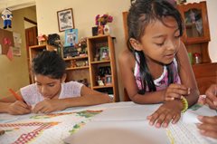 Children doing their homework together (photo: P. Verbeek).