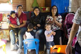 Siblings playing in the garden, SOS Children's Village Rionegro - photo: Barbara Mair