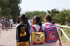 SOS Children's Villages ensures that children go to school (photo: SOS archives).