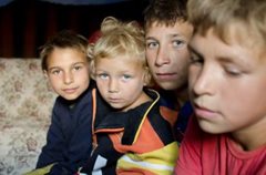 Girls at SOS Children's Village Bucharest - photo: F. Valdescu