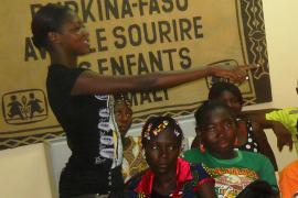 A fresh apprach to HIV/AIDS ©C.Guenda