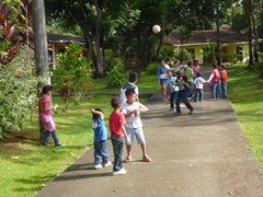 Having fun after school (photo: S. Cesar)